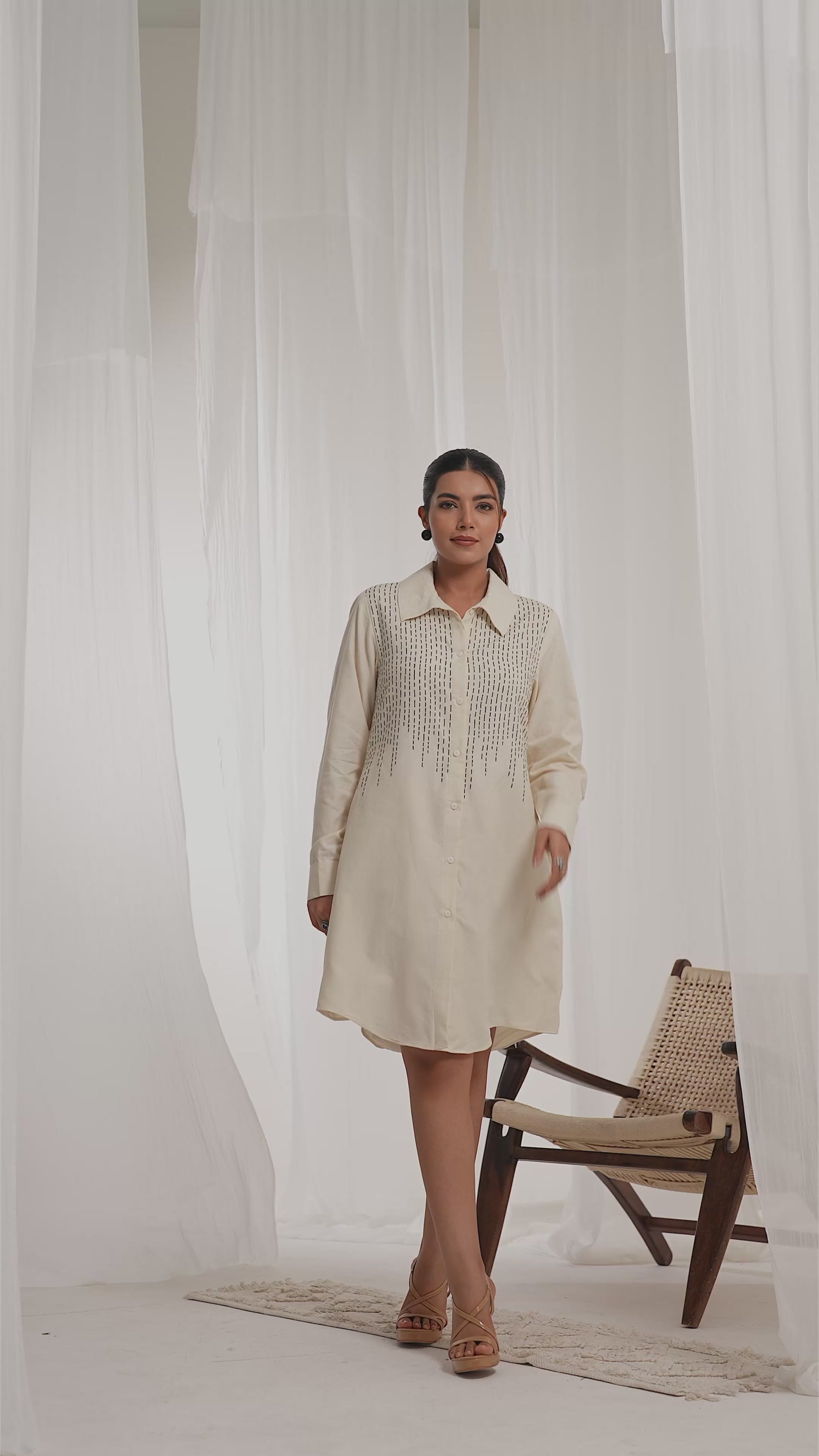 Dashed - thread line shirt dress